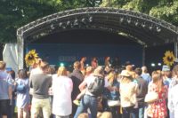 Eden yn perfformio yn Tafwyl 2016