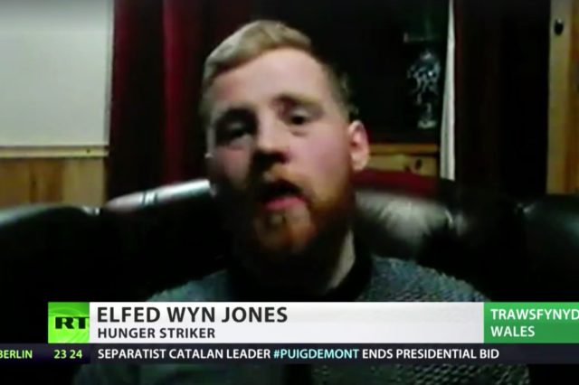 Elfed Wyn Jones ar Russia Today