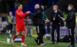 Gareth Bale a Robert Page