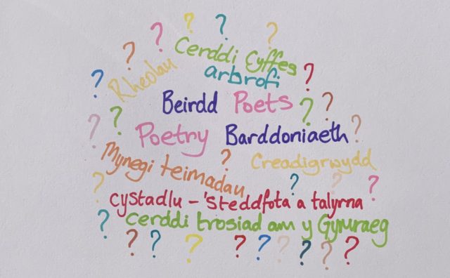 Barddoniaeth-a-Poetry