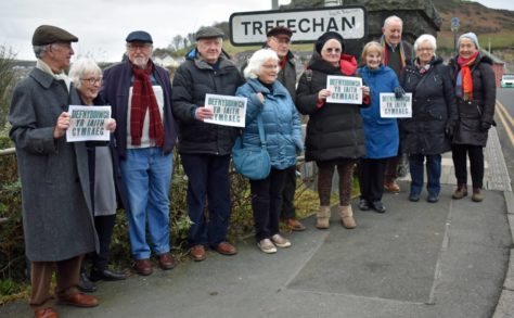 Protestwyr 1963 wrth Bont Trefechan